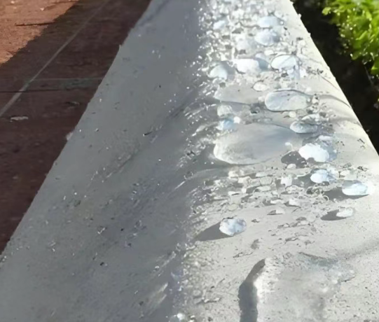 呼图壁硅烷浸渍涂料在混凝土保护中的应用